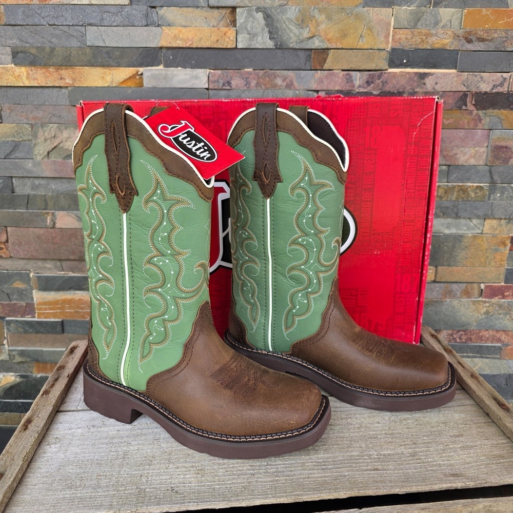 Justin Women's Raya Distressed Brown Water Buffalo Boots GY2904 NEW size 6.5B